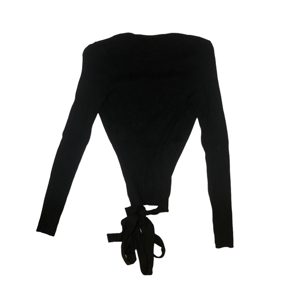 Revamped ribbed knit v-neck long sleeve - Picture 2 of 3